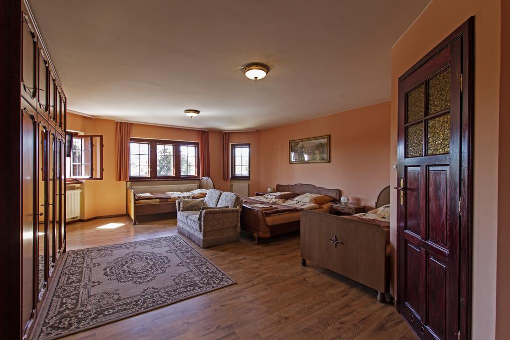 Villa Bergera เจียร์ซอร์นูฟ ห้อง รูปภาพ